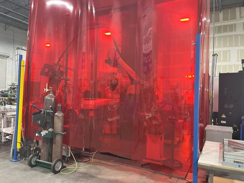 Cloos QIROX QC2 7-Axis Robotic Welding System w/ Robo-Vent Filtration (2021)