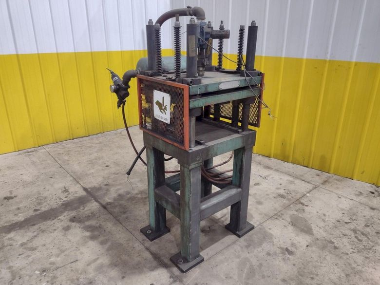 12 TON AIRAM 4-POST PNEUMATIC CUTOFF PRESS, 1" STROKE: STOCK #21330