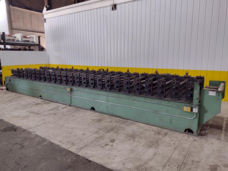 24 STAND X 3" X 46" ROLLSPACE CLINTON ROLLFORMER: STOCK #21327