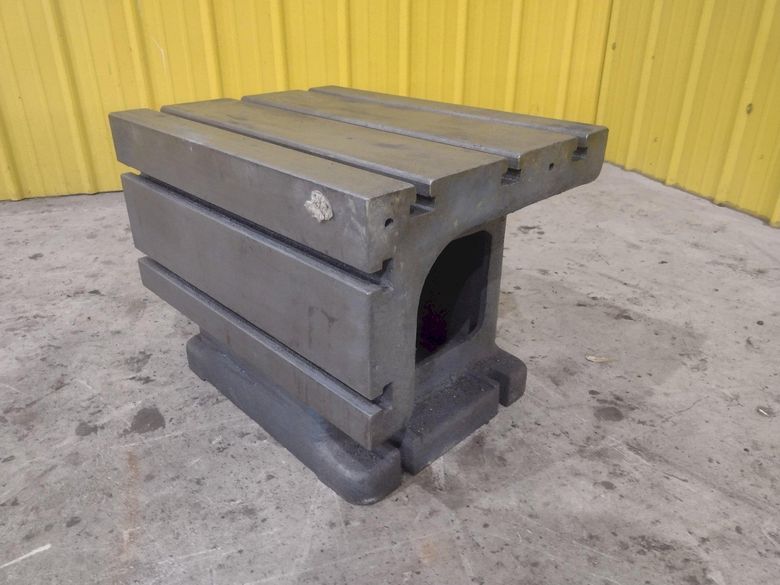 24" X 18" X 18" HIGH CARLTON BOX DRILL TABLE: STOCK #21963