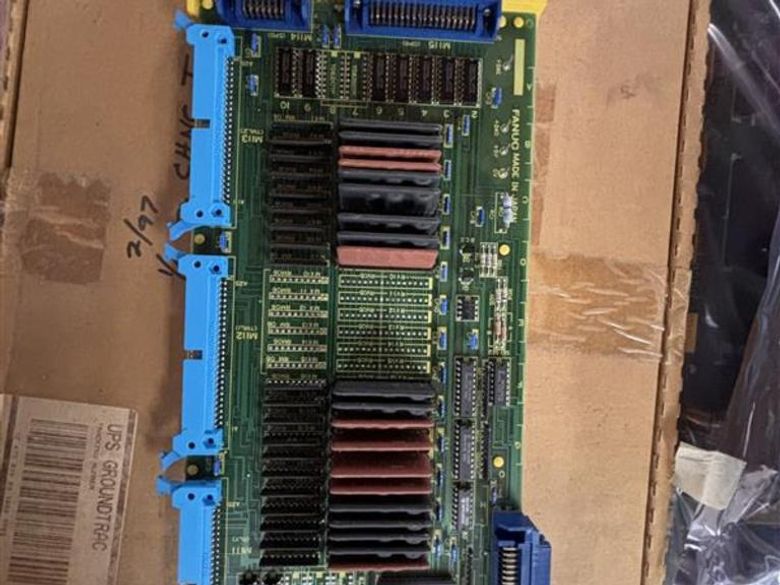 Used Fanuc A16B-1211-0946 Circuit Board (I/O Board Module)