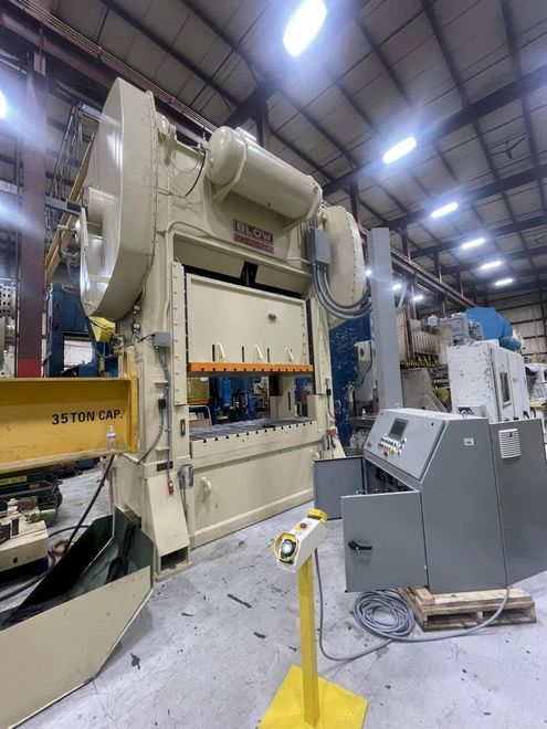 400 ton Blow SC2-400-84-48 Used Straight Side Mechanical Metal Stamping Press For Sale, Year 198