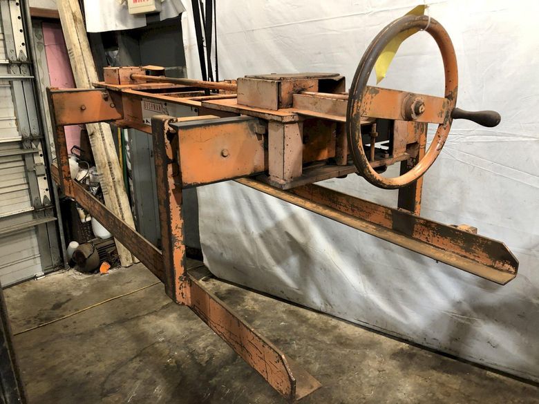 6000 LB X 84" X 30-64" WIDE BUSHMAN ADJUSTABLE SHEET LIFTER: STOCK 14502