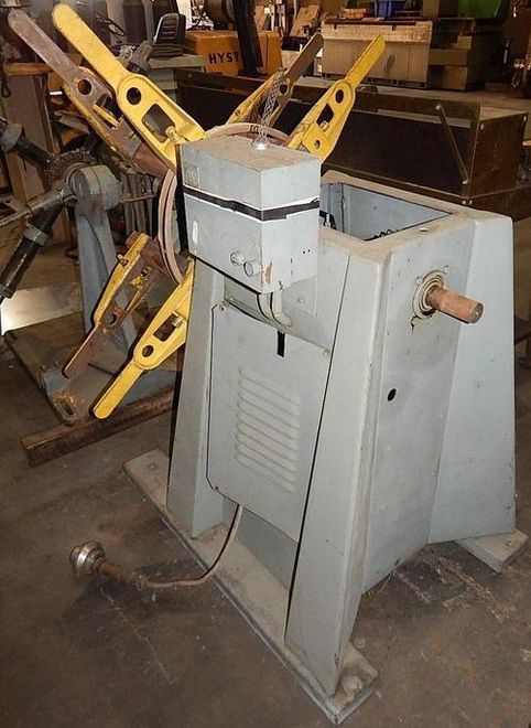 USED LITTELL MODEL 20-12 2,000 LB. MOTORIZED UNCOILER, Stock# 10891