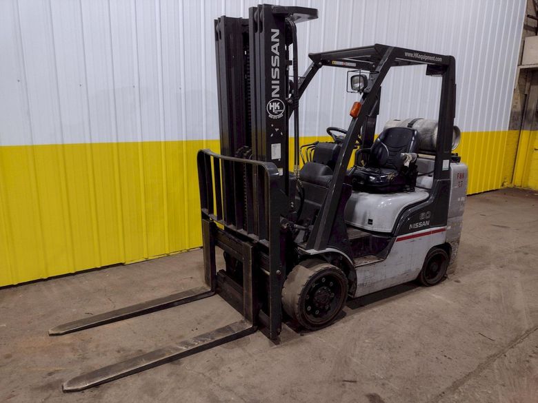 5650 LBS NISSAN MODEL #MCU1F2A30LV LP-GAS TRIPLE MAST FORKLIFT: STOCK #18835