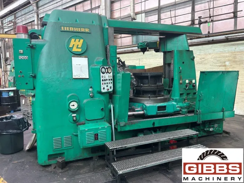 LIEBHERR L-1200 - Gear Hobber