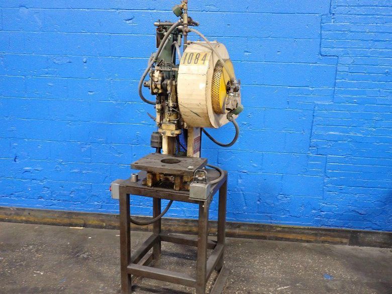10 TON BENCHMASTER OBI FLYWHEEL PRES: STOCK #78576
