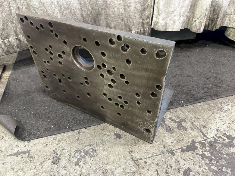 (1) 24" X 18" X  14" ANGLE PLATE: STOCK #77974