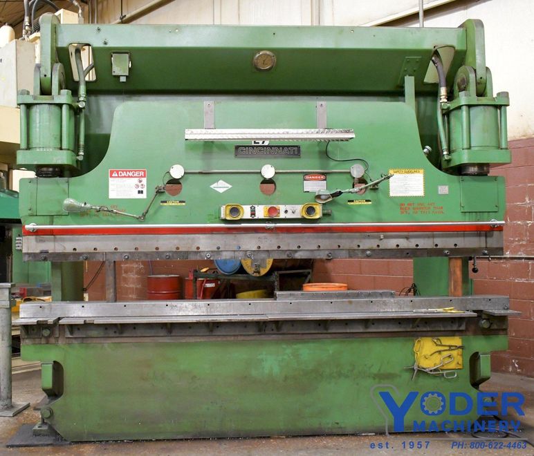 230 TON X 12' CINCINNATI MODEL 230 CB-10 HYDRAULIC PRESS BRAKE: STOCK #77786