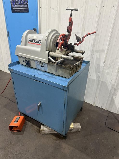 2" RIDGID MODEL # 1822- I BOLT & PIPE THREADER: STOCK #77605