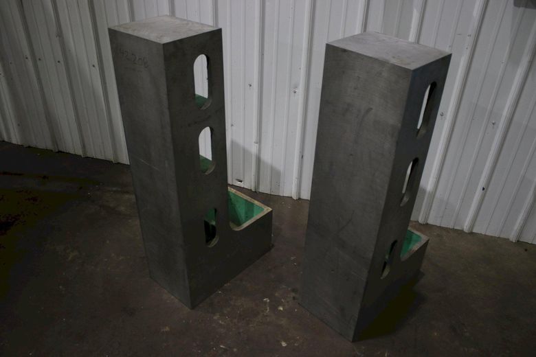 (1) PAIR 10-3/4" LONG X 20" WIDE X 42" HT ANGLE PLATES: STOCK #76639
