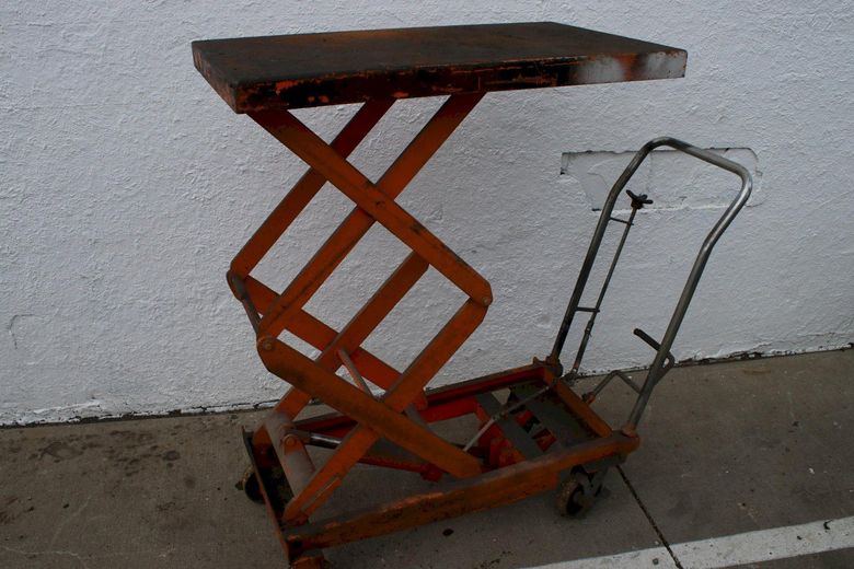 SCISSOR LIFT TABLE: STOCK #75734
