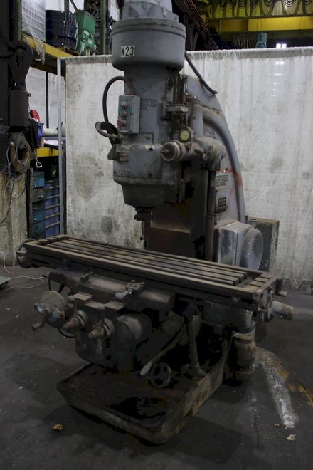 KEARNEY & TRECKER MODEL 210 CH VERTICLA MILL: STOCK #756532