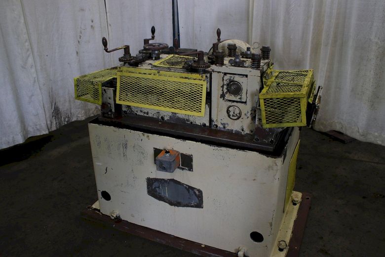 TISHKEN MODEL #7R-6 LEVELER/FEEDER/STRAIGHTENER: STOCK #75073