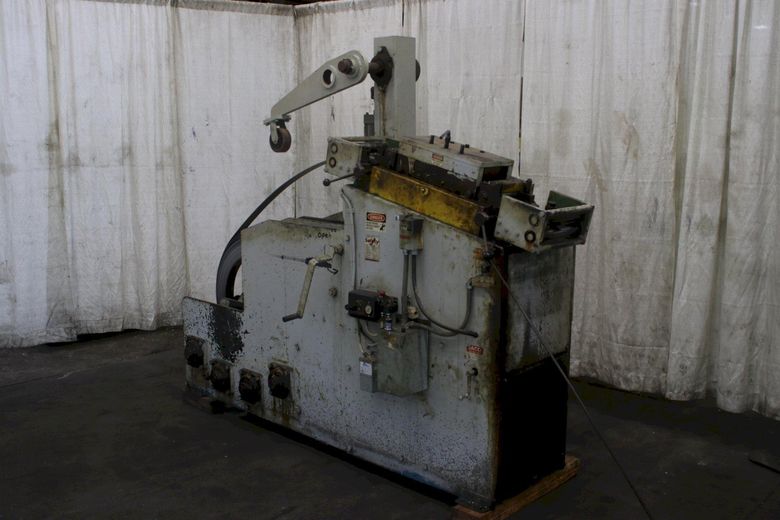 4000 LB JACO COIL CRADLE & STRAIGHTENER: STOCK #75040
