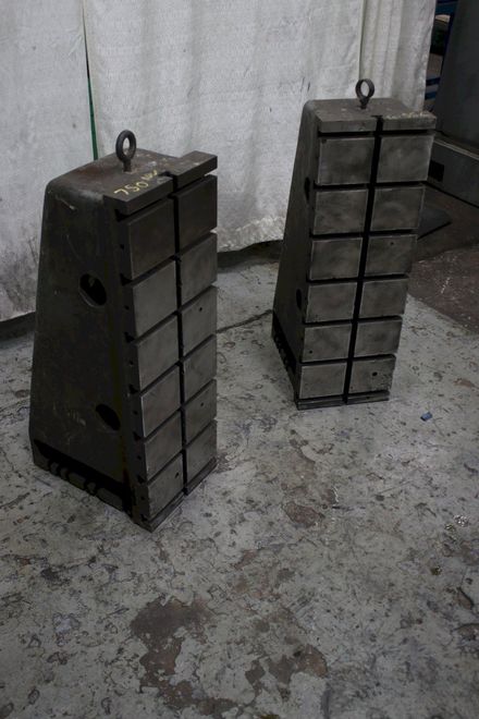 1 PAIR OF USED 12" X 36" X 18" WIDE ANGLE PLATES: STOCK #74754