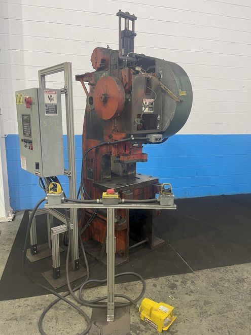 32 TON MINSTER OBI PRESS: STOCK #74497