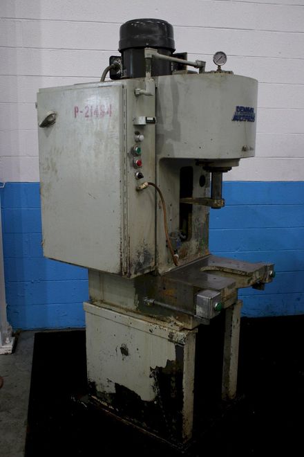 8 TON DENISON HYDRAULIC C FRAME PRESS: STOCK #74275