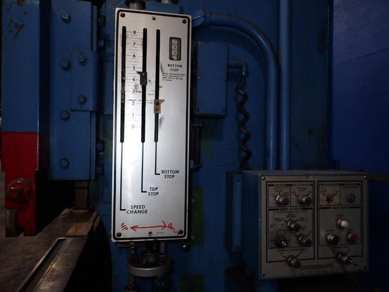 90 TON X 10' CINCINNATI HYDRAULIC PRESS BRAKE: STOCK #73961