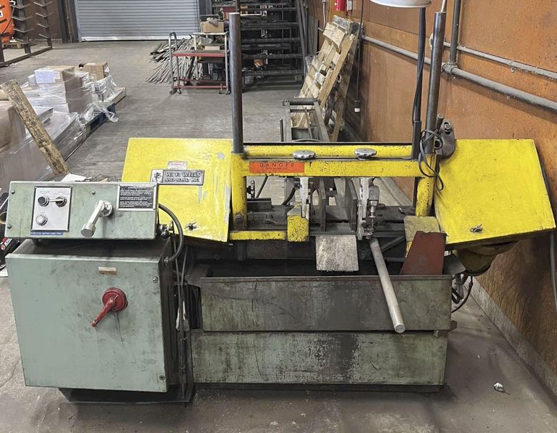 9" X 18" W. F. WELLS 9" MODEL W-9 TWIN POST HORIZONTAL BANDSAW: STOCK #77899