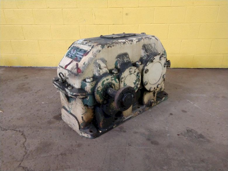 40 HP HAMILTON GEAR & MACHINE REDUCING GEAR BOX: STOCK #10829
