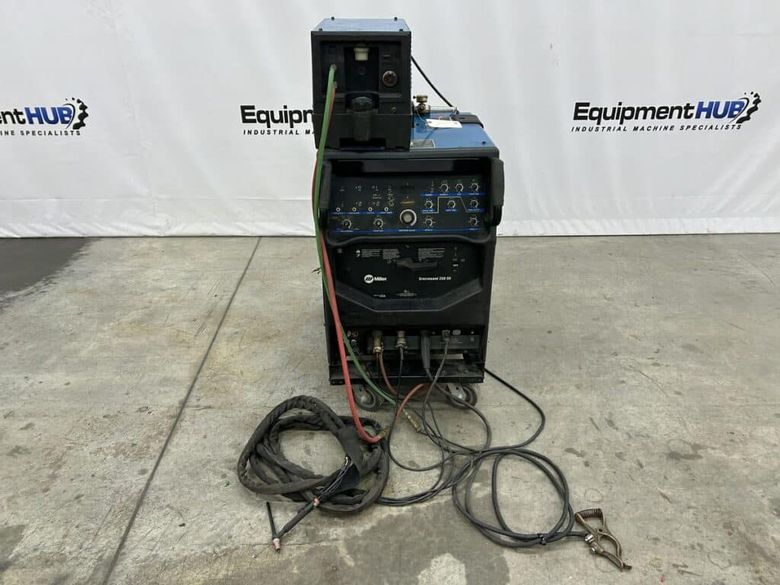 Miller Syncrowave 250 DX AC/DC Tig Welder w/ Miller Coolmate 3 Coolant System