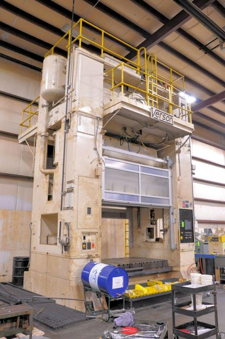 800 TON VERSON SE2-800-108-60T STRAIGHT SIDE MECHANICAL METAL STAMPING PRESS FOR SALE, PREVIOUSL