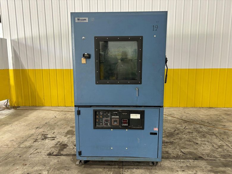 RUSSELLS MODEL #GD-32-3-3 ENVIRONMENTAL CHAMBER: STOCK #20979