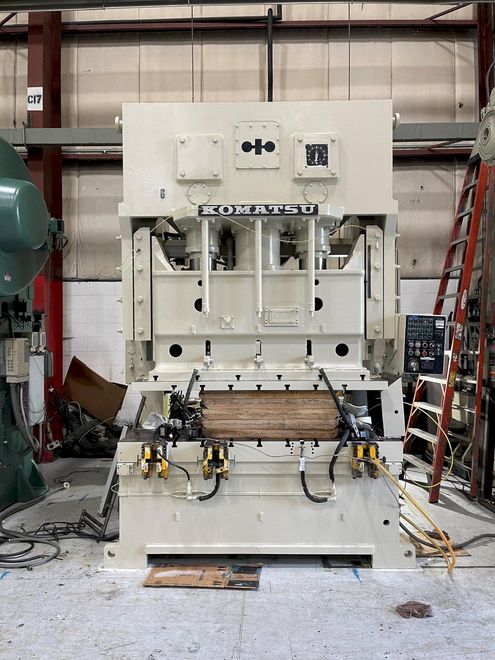 150 ton Komatsu Double Crank Used Mechanical Metal Stamping Press For Sale Model OBW150-2, Year