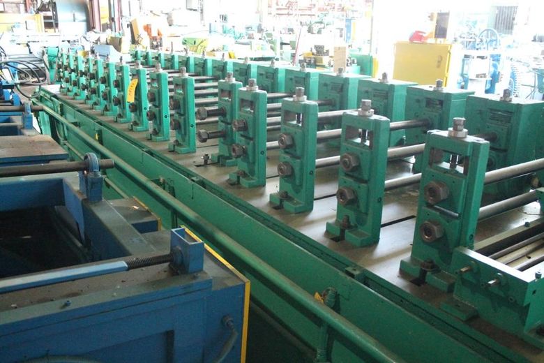 15 STAND X 30" X 1-1/2" VARGUS ROLLFORMER: STOCK #10933