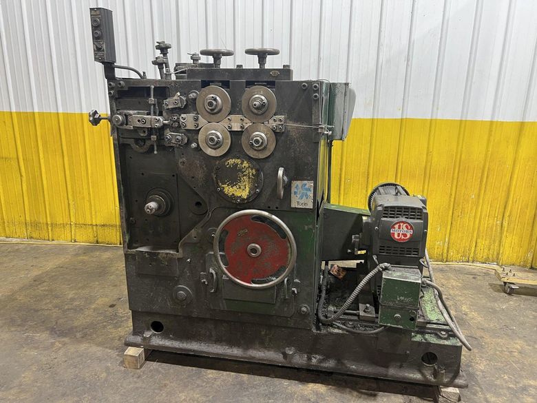 .148" X 2.75" TORRINGTON MODEL #W12A WIRE SPRING COILER / COIL MAKING MACHINE: STOCK #18806