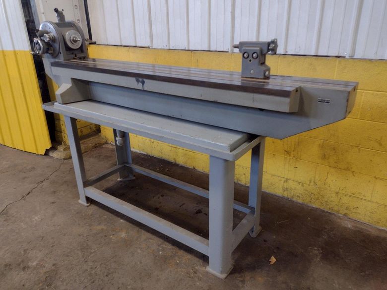 LEITZ OTICAL DIVIDING HEAD WITH TAILSTOCK, BED & STAND: STOCK 17369