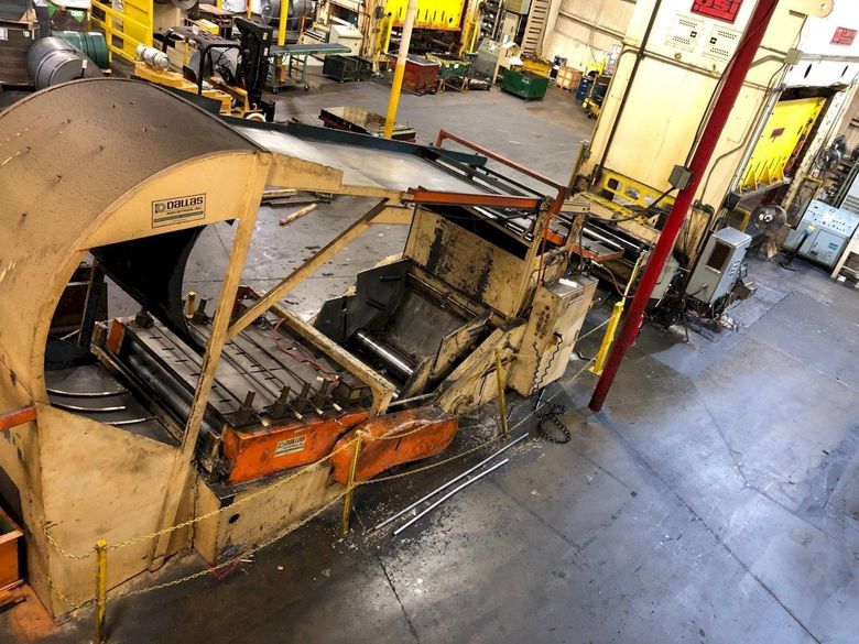 30,000 lbs x 60" Wide Dallas Industries Coil Cradle Straightener