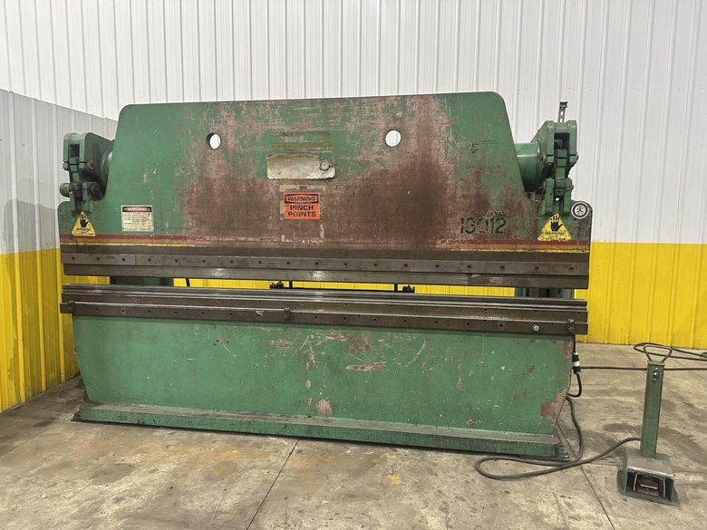 130 TON x 12' ACCURRESS MODEL #713012 HYDRAULIC PRESS BRAKE: STOCK #23701