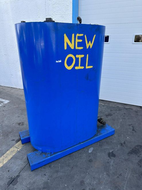 260 GALLON OIL HOLDING TANK: STOCK #78555