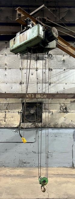 3000 LBS (1.5 TON) P&H MOTORIZED POWER CABLE HOIST: STOCK 18433