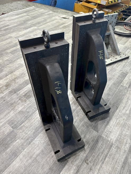 1 SET OF 10" X 16" X 32" HIGH HEAVY DUTY DRILLED AND TAPPED ANGLE PLATES: STOCK #78183