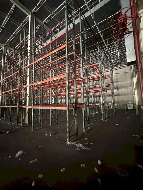 28" DEEP X 20' HIGH PALLET RACKING: CONSISTING OF 131 UPRIGHTS, 339 X 108" BEAMS, 508 X 54" BEAM