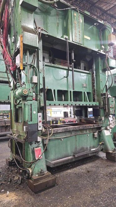 High-speed 300-ton Minster Hevi-Stamper Straight Side Mechanical Press For Sale, Year 1984