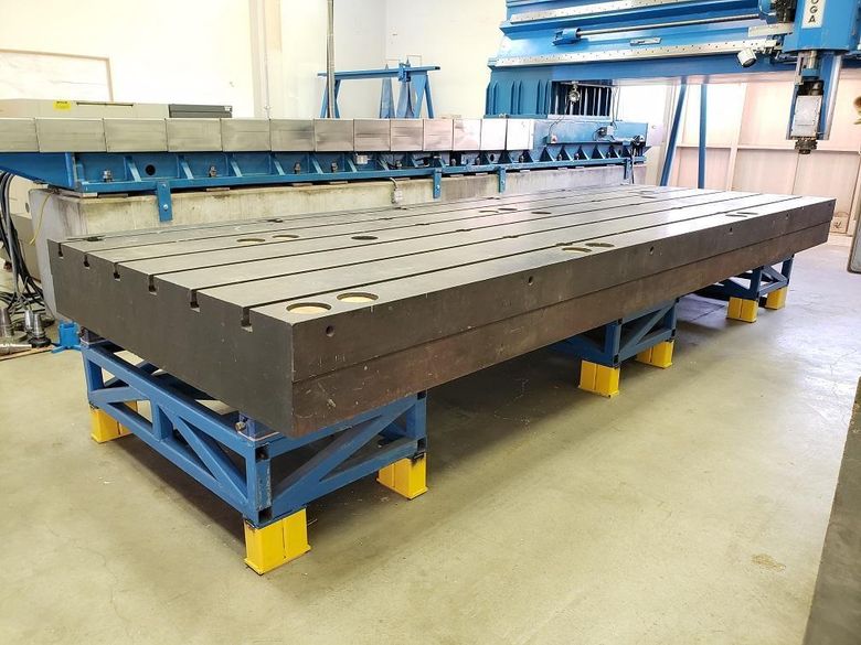 79" X 216" X 14-1/2" GIDDING & LEWIS T SLOTTED FLOOR: STOCK #73825