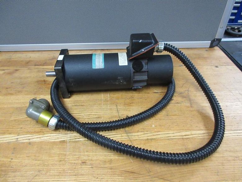 Haas 32-1700 Y Axis Reliance Electric Brushed Servo Motor with Connector Cable