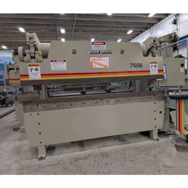 2005 Accurpress 7608 Hydraulic Press Brake (#5900)