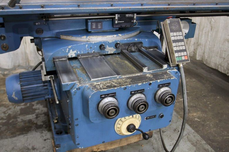 HECKERT MODEL #FU450X1800 HORIZONTAL MILL: STOCK # 71322