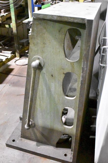 1 SET OF 47" X 33" X 27" G & L HEAVY DUTY ANGLE PLATE: STOCK #77725