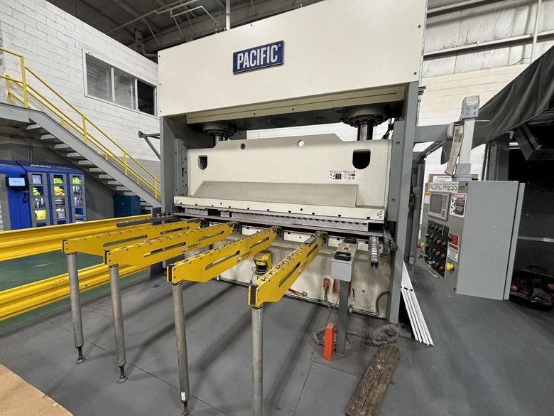 300 TON PACIFIC (NEW 2017) MODEL #300-OBL-10/60 STRAIGHT SIDE HYDRAULIC PRESS, 12" STROKE: STOCK