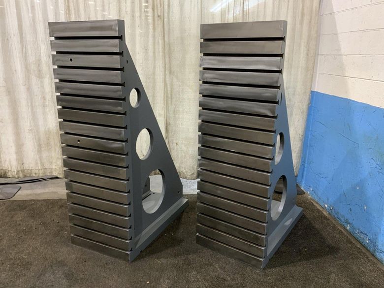 1 SET OF 24" X 72" GIDDING & LEWIS T SLOTTED ANGLE PLATES: STOCK #80792