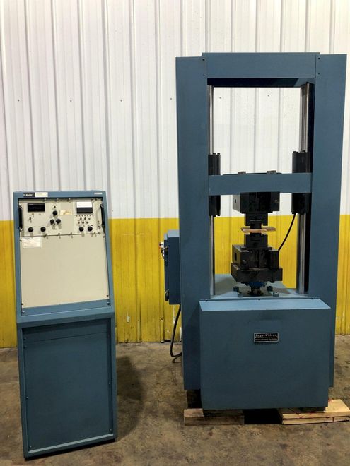 60,000 LBS RIEHLE MODEL #60-HD SERIES PUSH - PULL UNIVERSAL HYDRAULIC TEST STAND: STOCK #16726