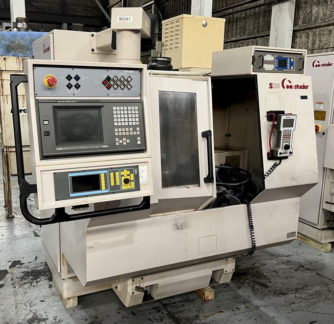 Studer S20 CNC Plain Cylindrical Grinder with Combination Plain/Angle Wheel Head.