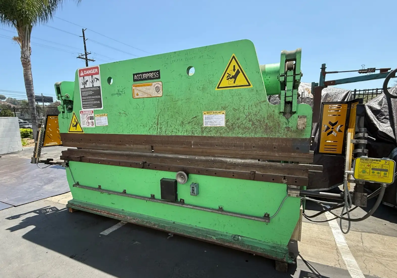 1991 Accurpress 713012 CNC Hydraulic Press Brake (#5933)