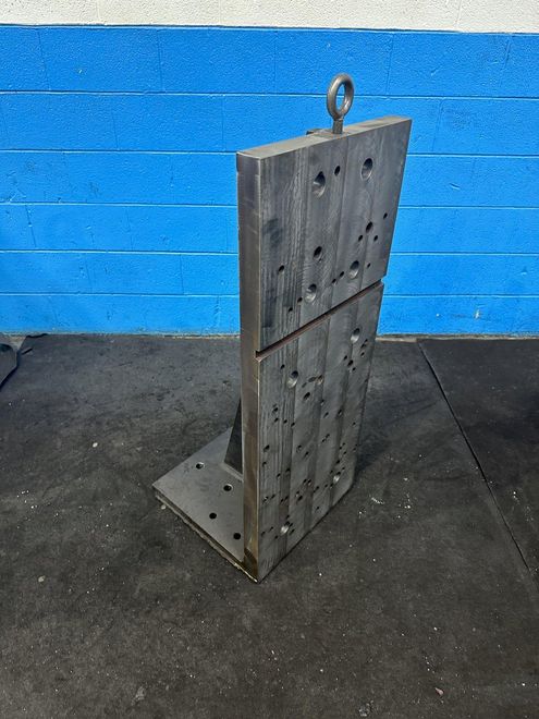 (1) 18" X 44" STEEL ANGLE PLATE:  STOCK #77112